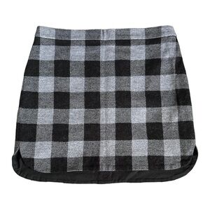 Madewell Plaid Wool Blend Black Shirttail Mini Skirt Size 2 Classic Preppy